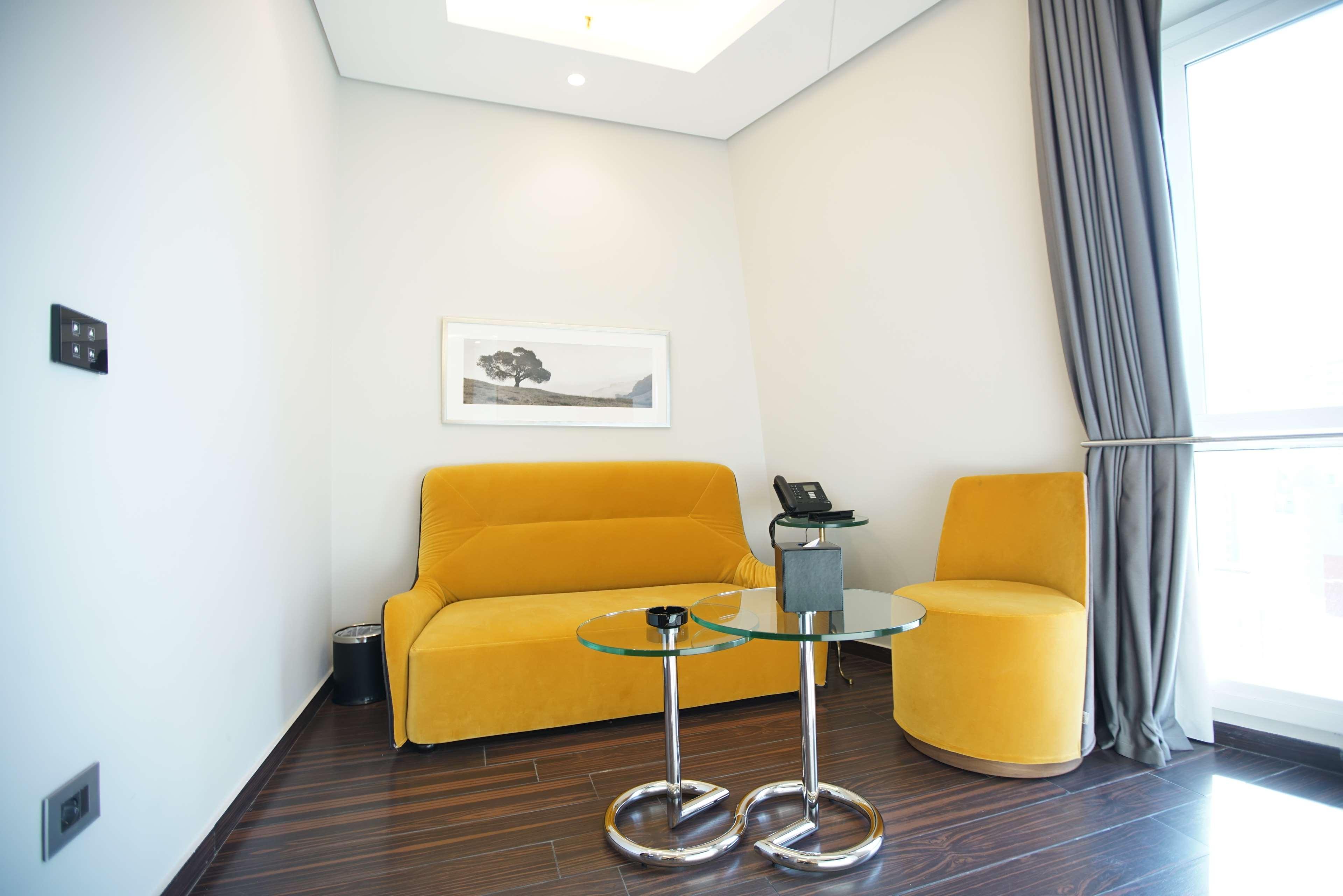 Royal Tulip Achrafieh Hotel Beirut Exterior foto