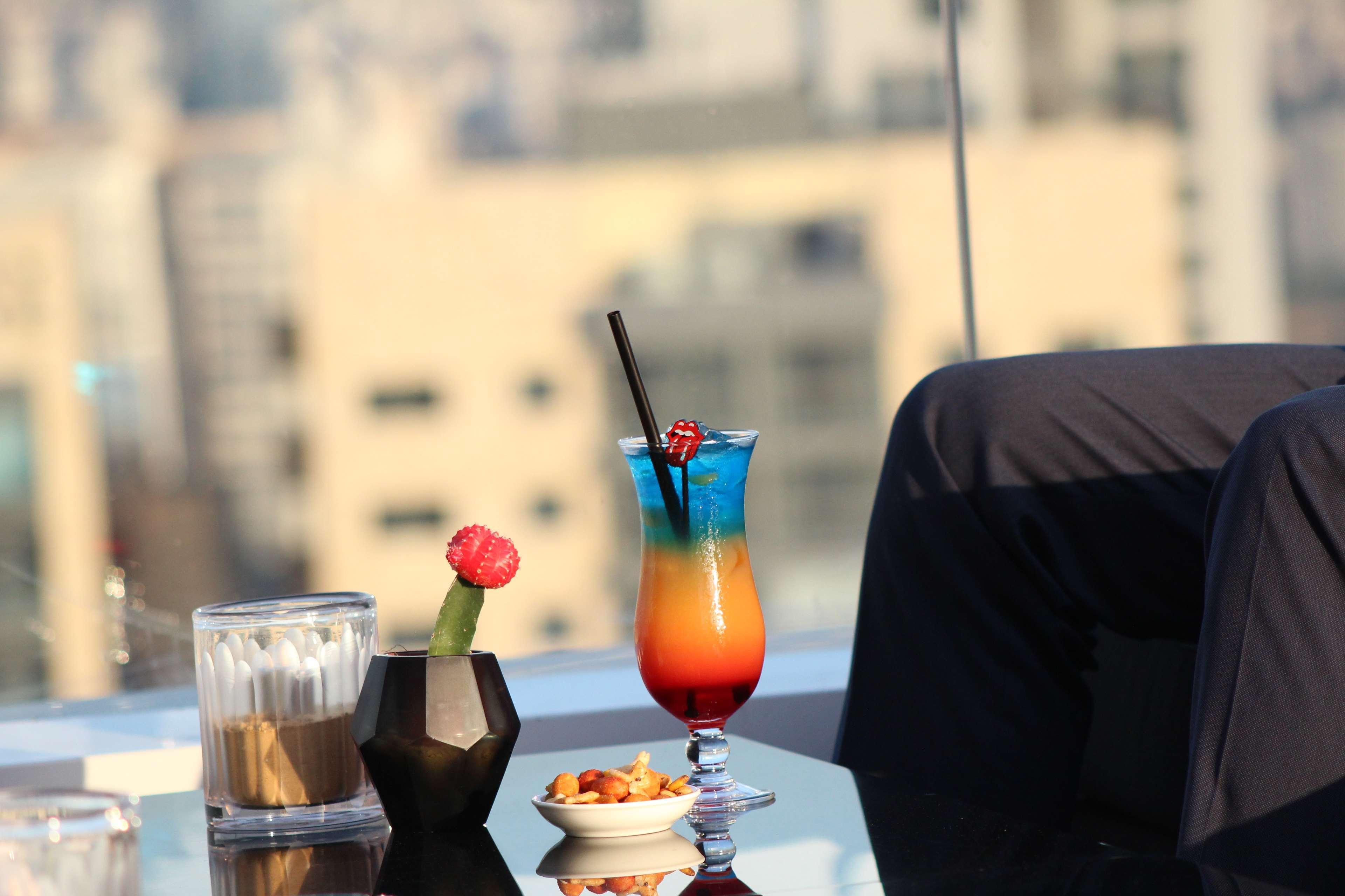 Royal Tulip Achrafieh Hotel Beirut Exterior foto