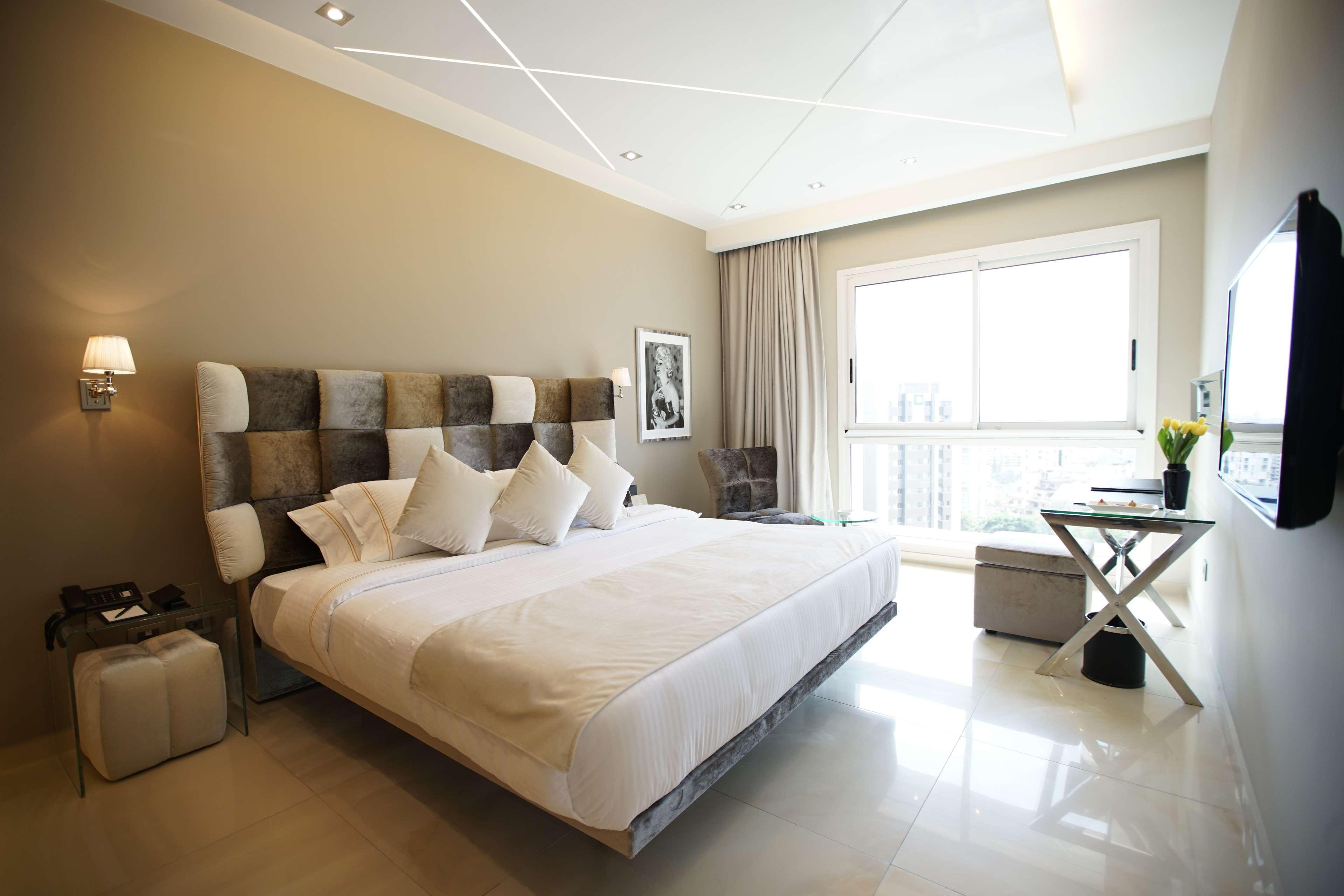 Royal Tulip Achrafieh Hotel Beirut Exterior foto