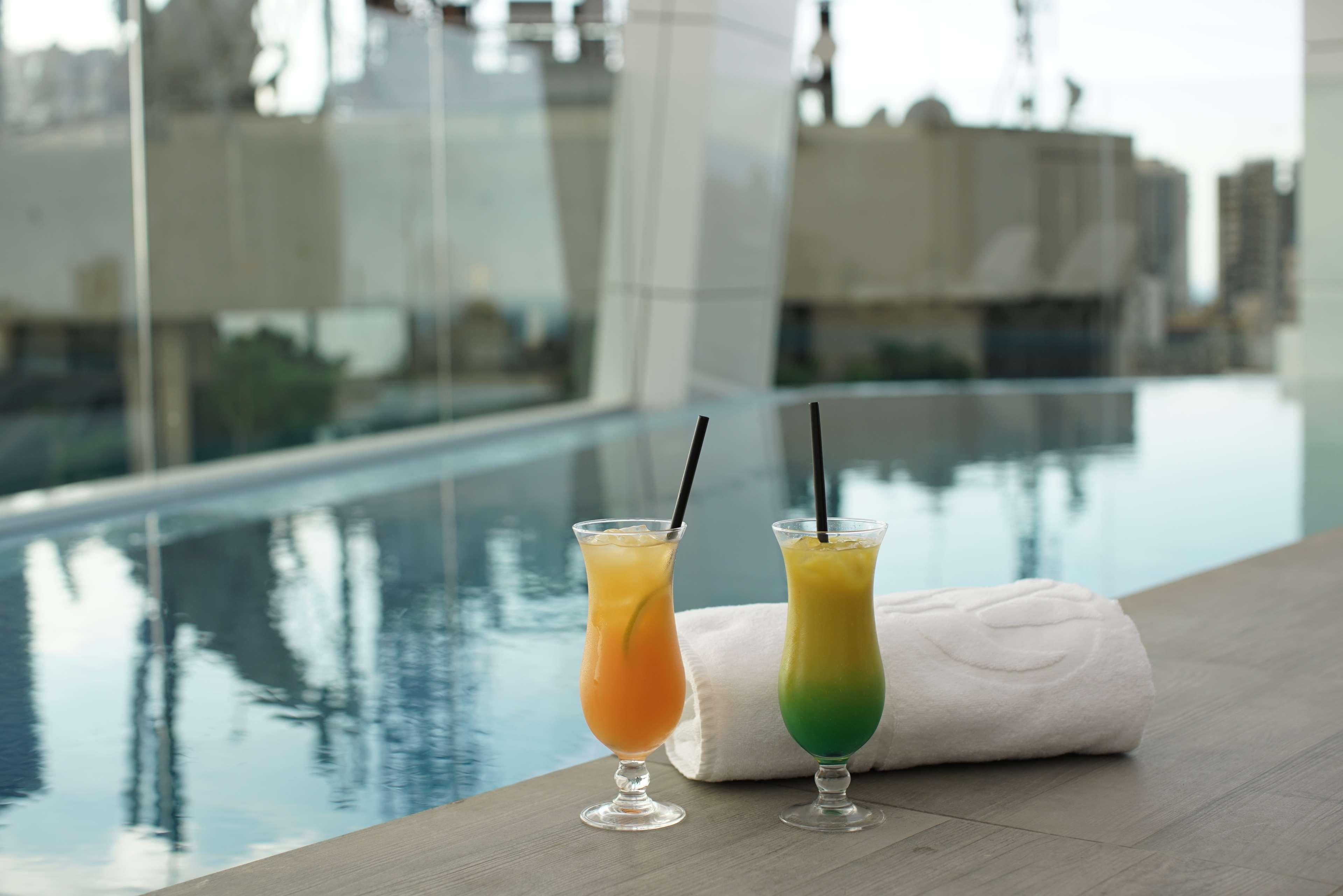 Royal Tulip Achrafieh Hotel Beirut Exterior foto