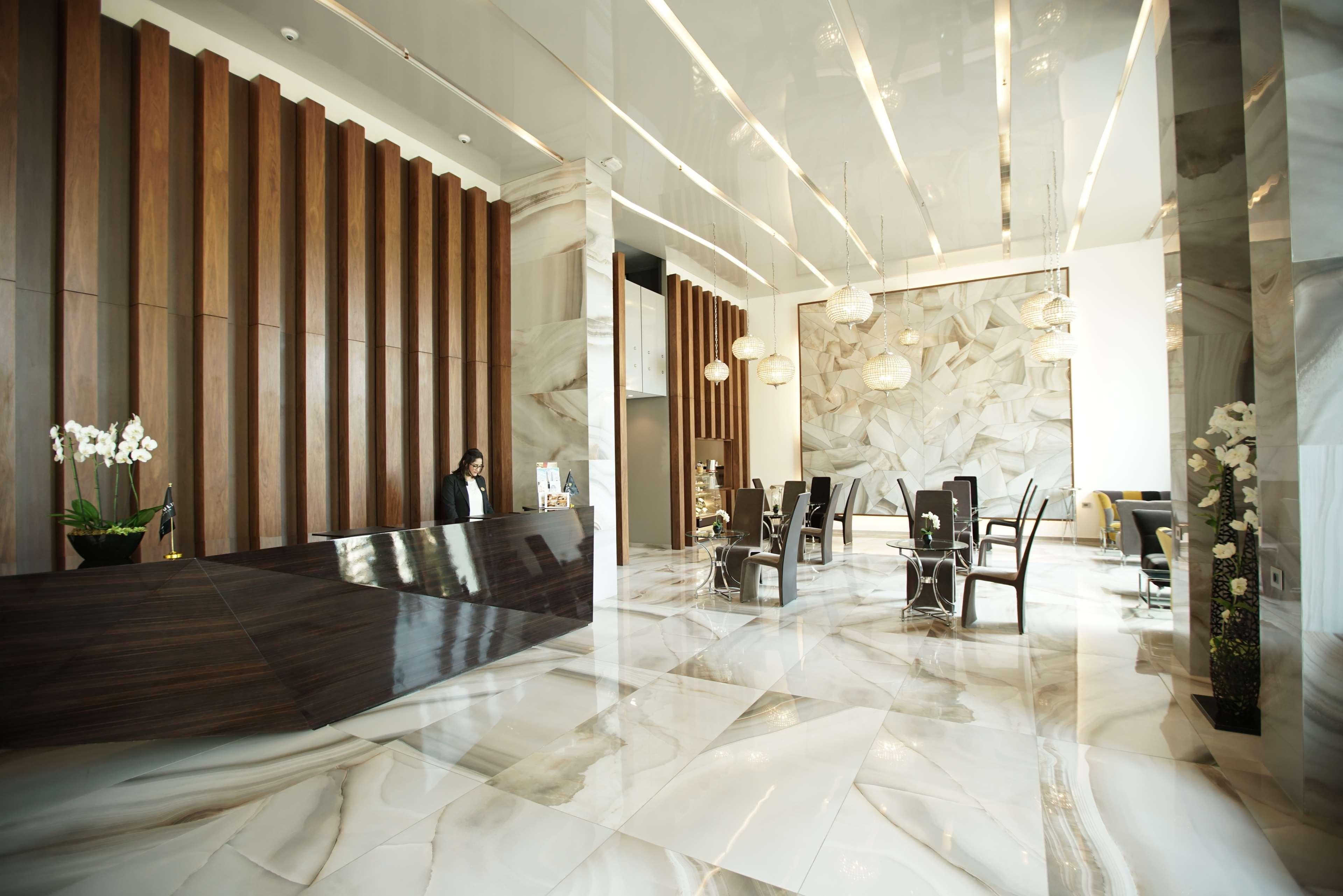 Royal Tulip Achrafieh Hotel Beirut Exterior foto